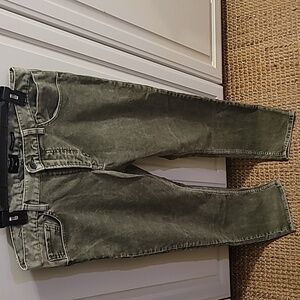 Mens Quiksilver Corduroy Green pants in Kelp Kracker corduroy in 34 Waist